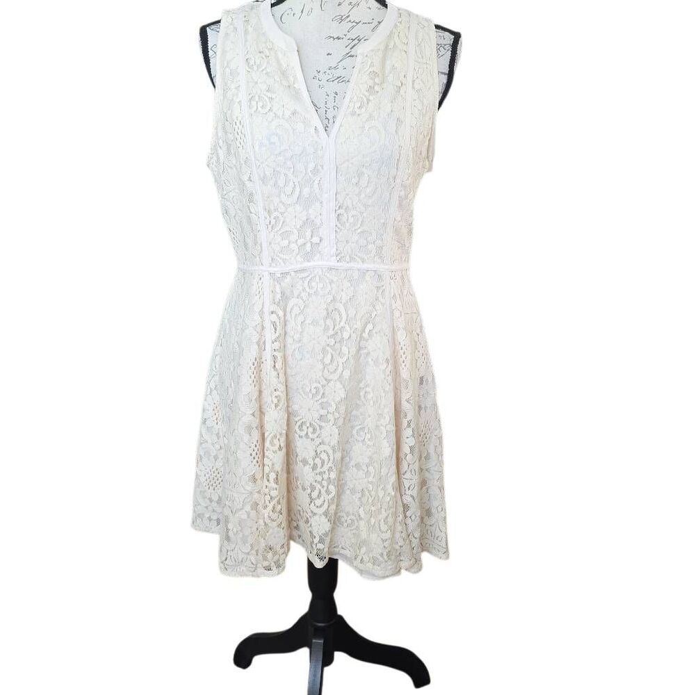 LC Lauren Conrad Women's Size 12 Cream Lace Princess Seam Sleeveless Dress